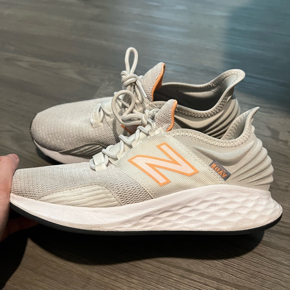 New Balance Roav